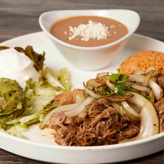 Mama Gi's Carnitas.